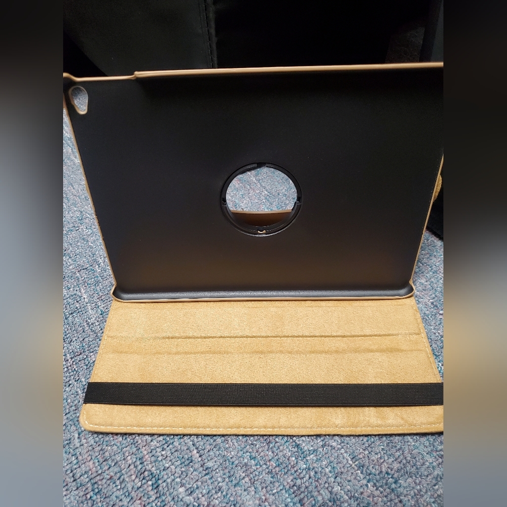 IPad Air 2 Rotating Case - Picture 3 of 4